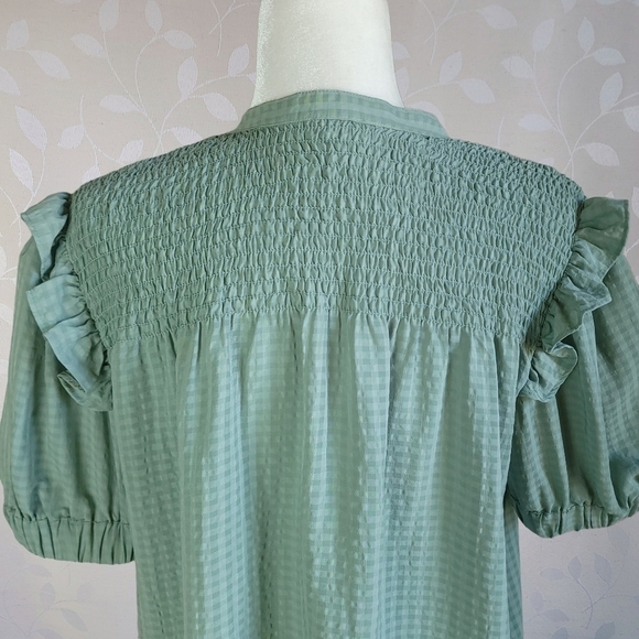 Ann Taylor Gingham Pattern Shirred Ruffle Puff Sleeve Prairie Top Sage Green M - Picture 8 of 12